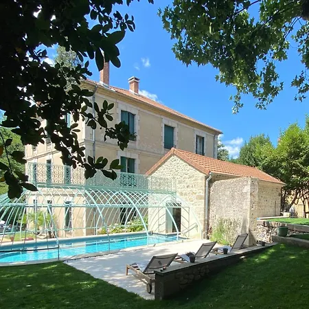 Ferienhaus Firmin Galimard - De Luxe Avec Piscine Vals-les-Bains